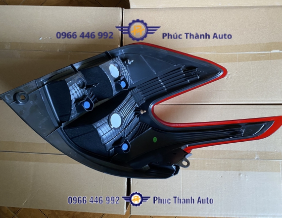 Đèn Hậu Yaris 2014-2016 RH/LH