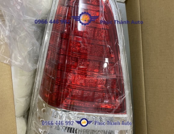 Đèn Hậu Innova 2009-2011 RH/LH