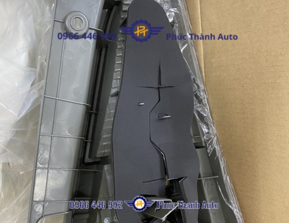 Đèn Hậu Innova 2009-2011 RH/LH